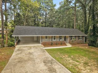 2489 Greenwood Cir, East Pt, GA 30344