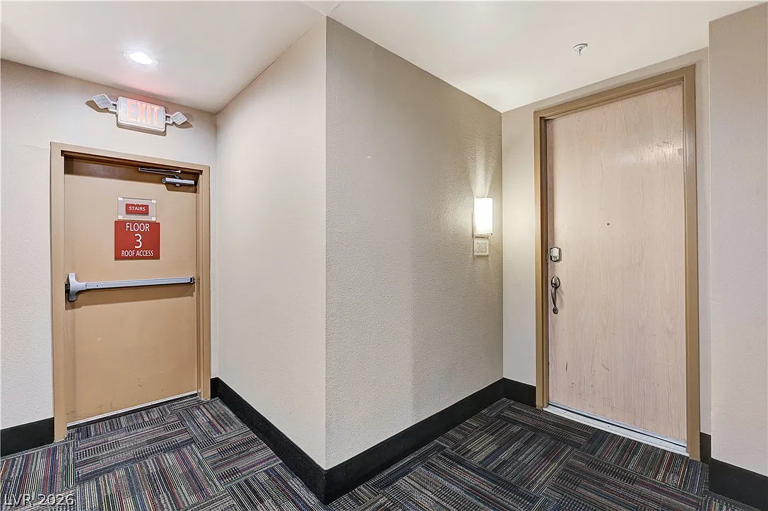 2 bed, 2.0 bath, 1198 sqft, $1,800 — Photo 2