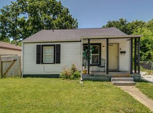 1631 N Hampton Ave, Springfield, MO 65803
