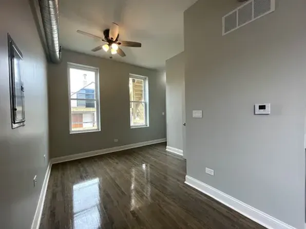 1733 W 19th St APT 2, Chicago, IL 60608