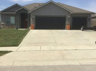 2525 Ralston St, Lawrence, KS 66046