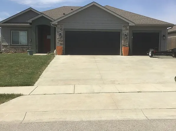 2525 Ralston St, Lawrence, KS 66046