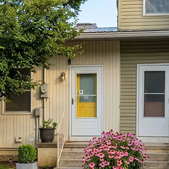 641 Fairview Ave — Photo 1