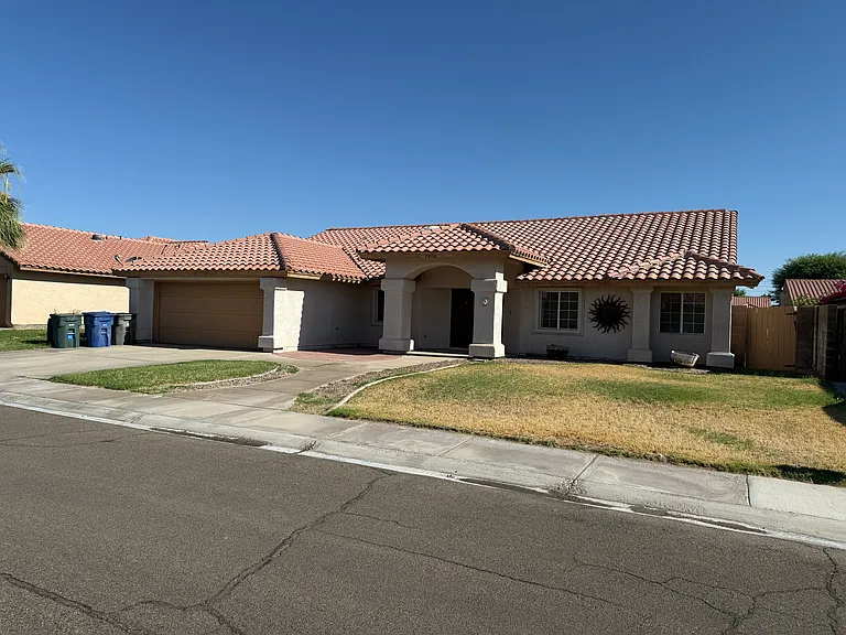 7806 E Topeka Pl — Photo 2