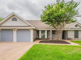 117 Marys Ln, Weatherford, TX 76086