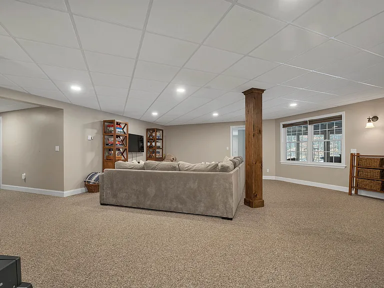 41 Regis Rd — Photo 31