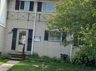 112 S Christine Cir, Mount Clemens, MI 48043