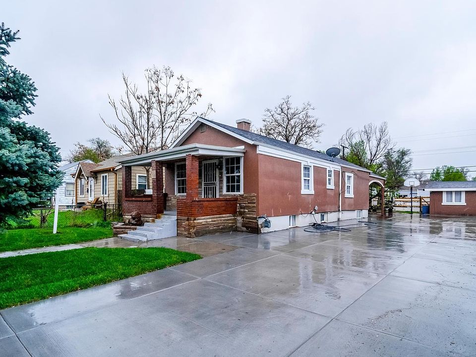 1st image of 1332 W Dakota Ave