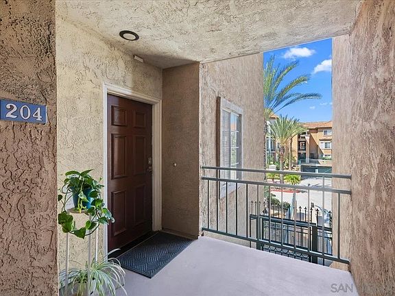 2nd image of 2150 Camino De La Reina Unit 4204