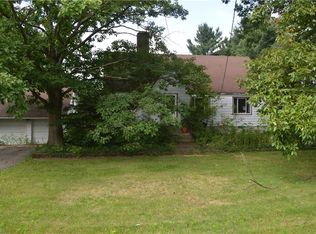 11350 Clark Rd, Chardon, OH 44024