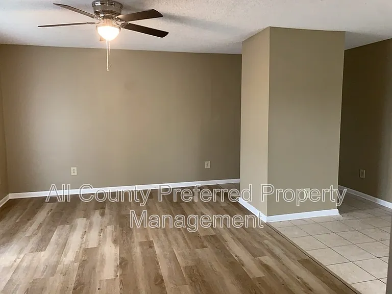 3515 Sable Palm Ln #M — Photo 4