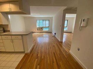 2818 W 30th St #2E, Brooklyn, NY 11224