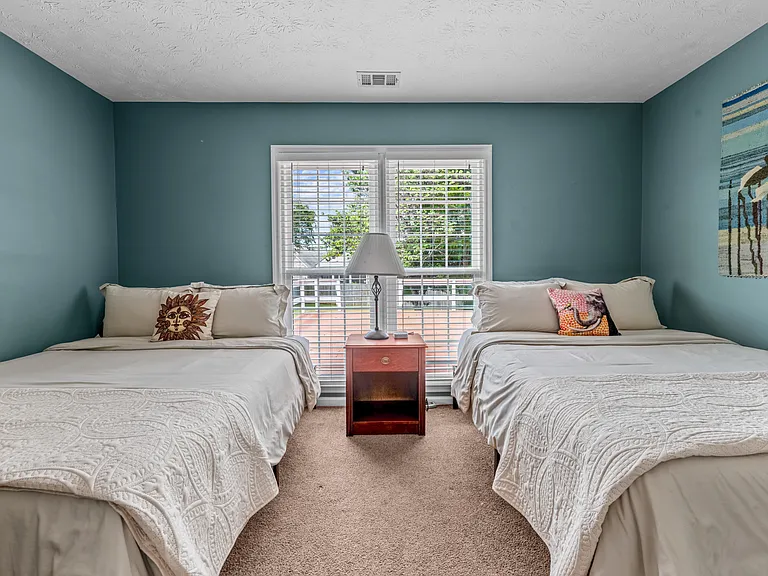 Loblolly Ln — Photo 17