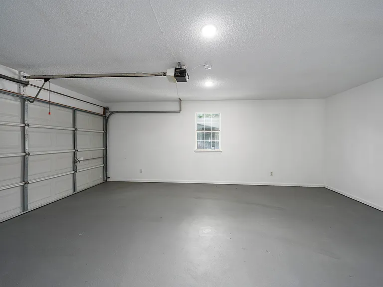 132 King James Ct — Photo 20