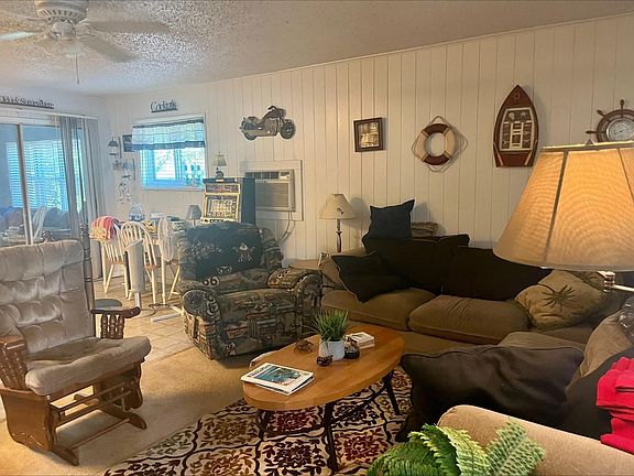 2nd image of 405 Kenny Dr