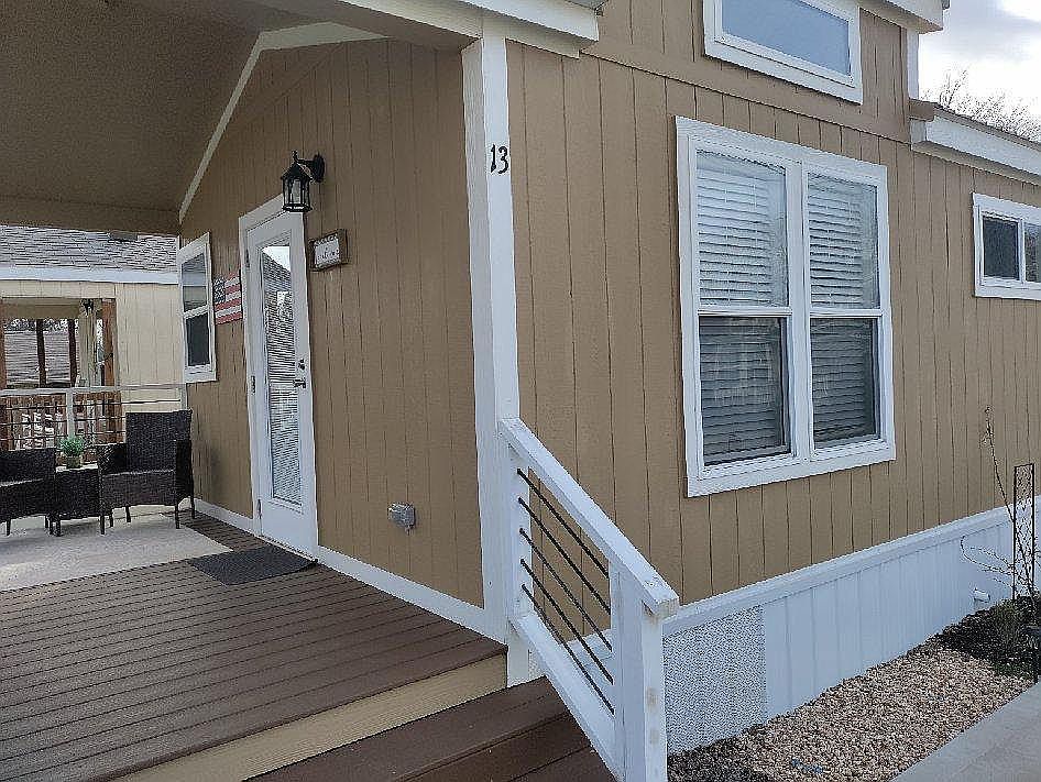 1st image of 1014 W Olive St Lot 13