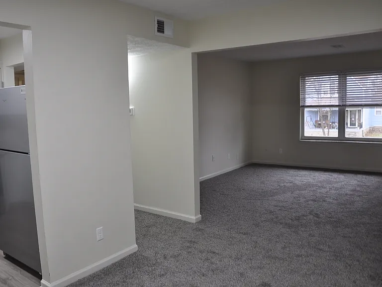 335 S Burns Ave #3 — Photo 7