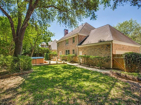 5th image of 1339 Camelot Pl
