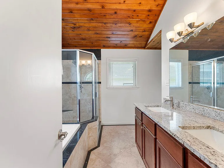 3920 Brookhaven Dr — Photo 24