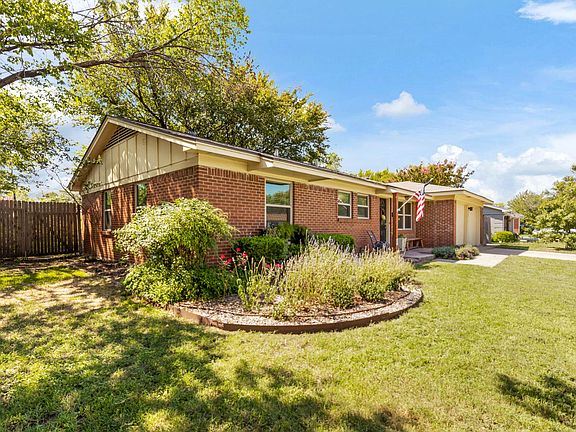 4th image of 4717 Burgess Dr