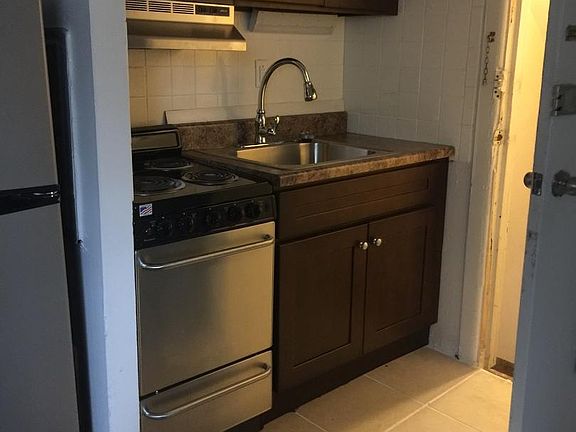 5th image of 1330 Pine St APT C303