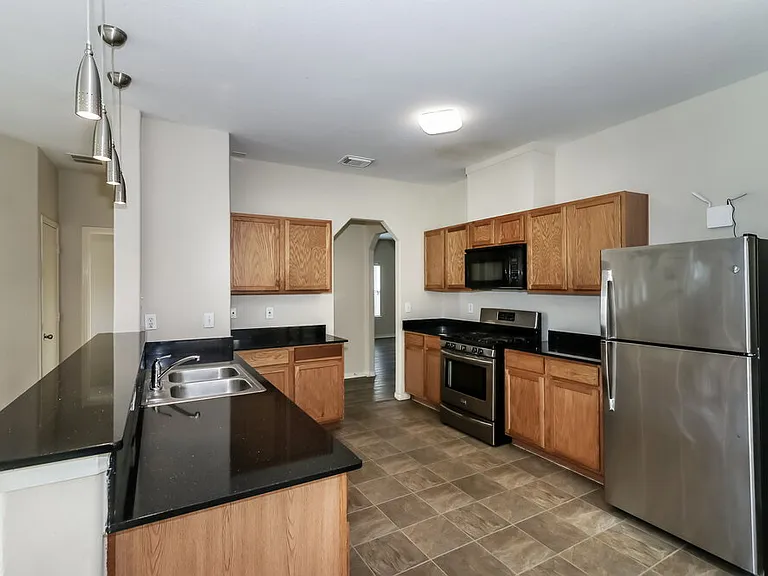 2723 Durham Chase Ln — Photo 7