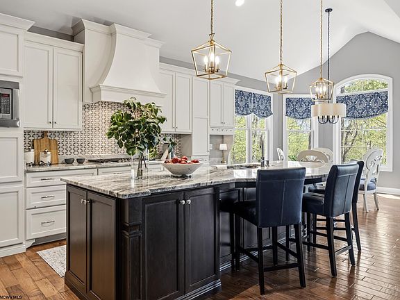 3rd image of 2057 Jackson Iron Cir