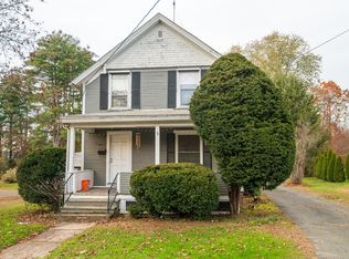 221 Northampton Rd, Amherst, MA 01002