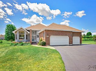 2005 Julia Way, McHenry, IL 60051