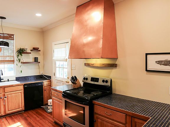 5th image of 2020 Ovid St
