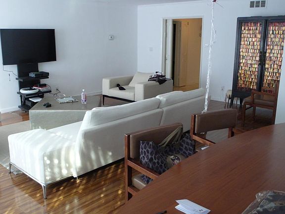 3rd image of 340 S Elm Dr APT 101