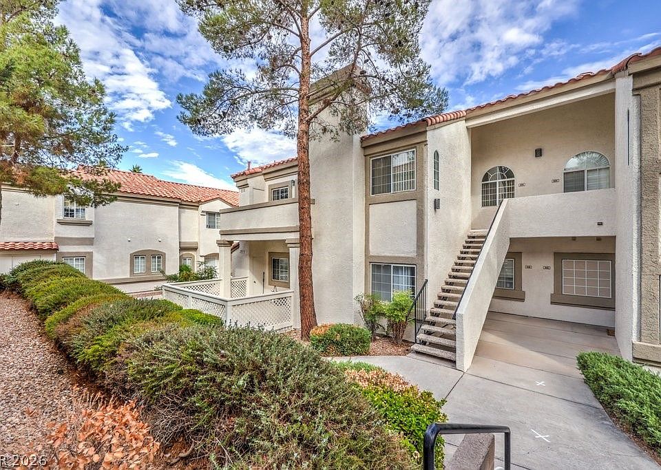 1st image of 356 Seine Way #356