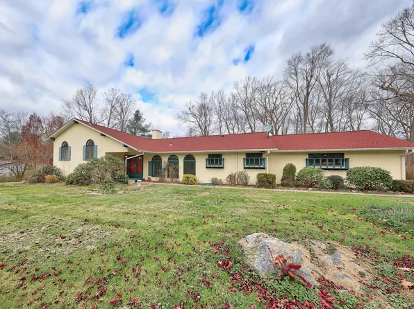 151 Timothy Road, Naugatuck, CT 06770