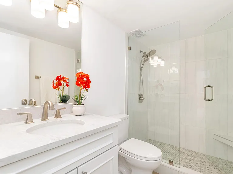 354 Chilean Ave #6C — Photo 11