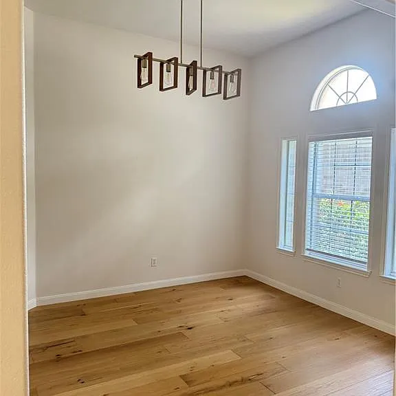3304 Santa Olivia St — Photo 2