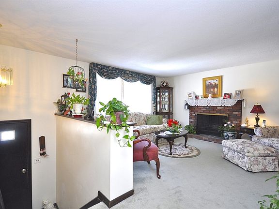 2nd image of 95 Amber Dr