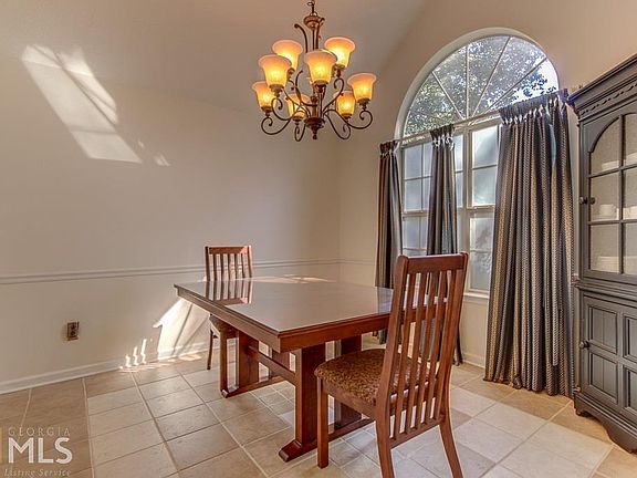 3rd image of 70 Line Creek Cir