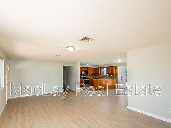 4th image of 3525 E Hearn Rd
