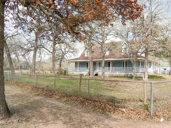 4731 Krischke Rd, Schulenburg, TX 78956