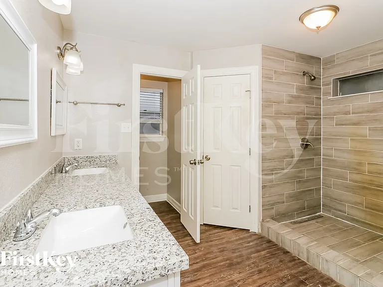 15631 Cascade Point Dr — Photo 8