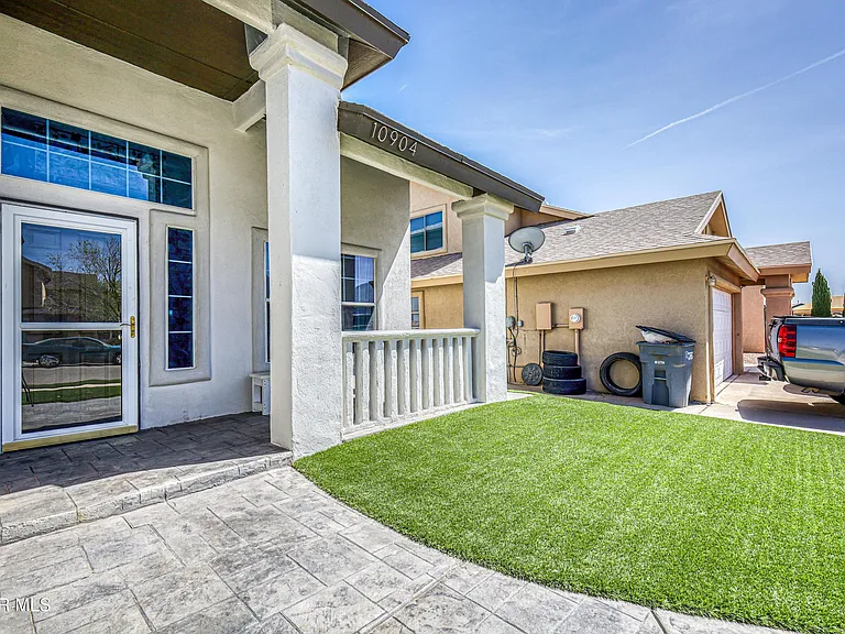10904 Duster Dr — Photo 5