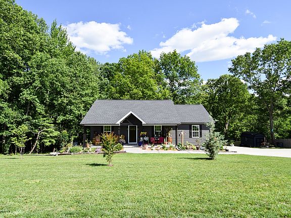 5th image of 421 Marlin Ln