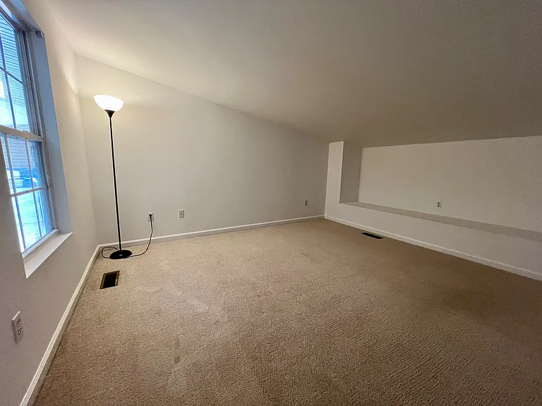 Non-Enclosed Den/Office Space