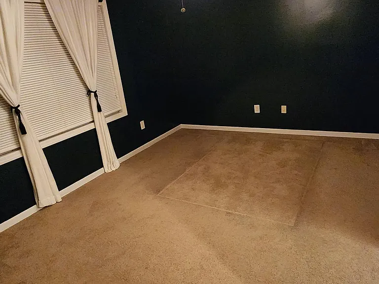 17 King Charles Ct — Photo 23