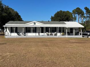 17711 SE 156th Place Rd, Weirsdale, FL 32195