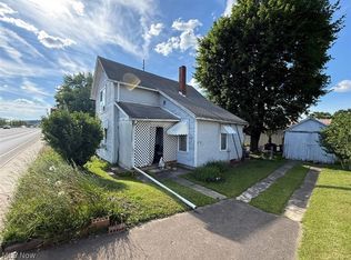 104 Chestnut St, Coshocton, OH 43812