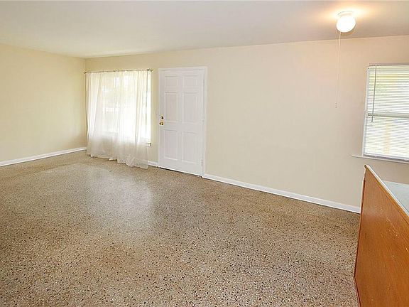 5th image of 1571 4th Ct