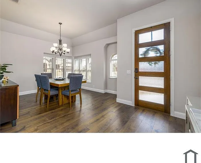 3101 Southampton Dr — Photo 8
