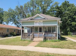 410 W Prairie Ave, Girard, KS 66743