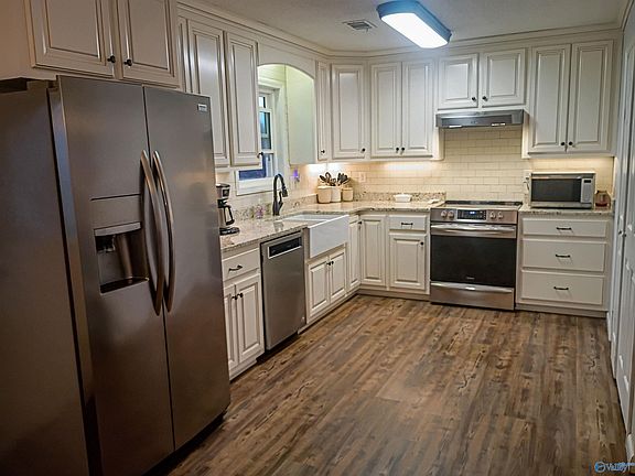 5th image of 3363 Crews Rd #49